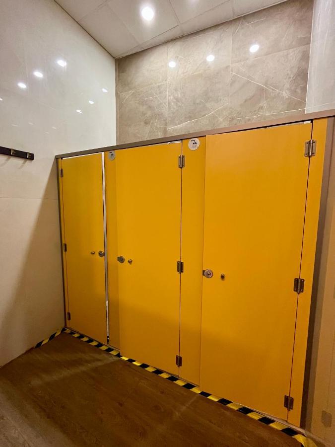 Velvet Hostel Madrid Exterior photo